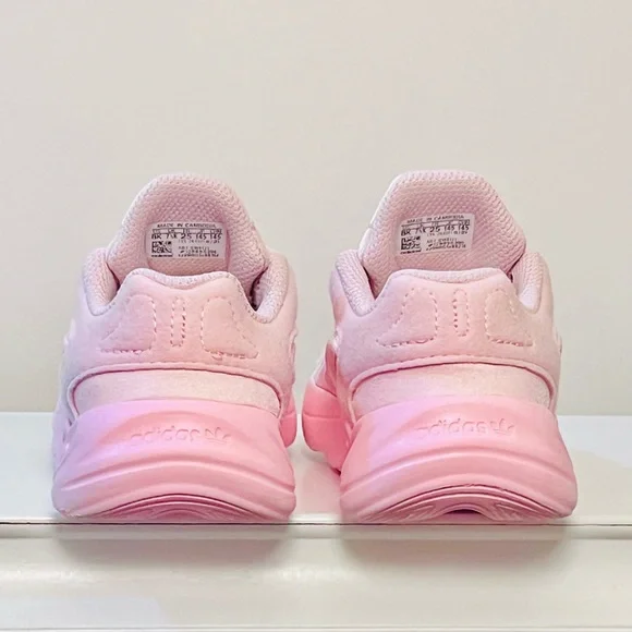 Adidas Ozelia Sneakers - Picture 4 of 6